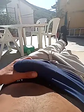 Snapshot of MrTamburine22 chatting on October 17, 2025, 11:13 am MrTamburine22 online show from October 17, 2025, 11:13 am