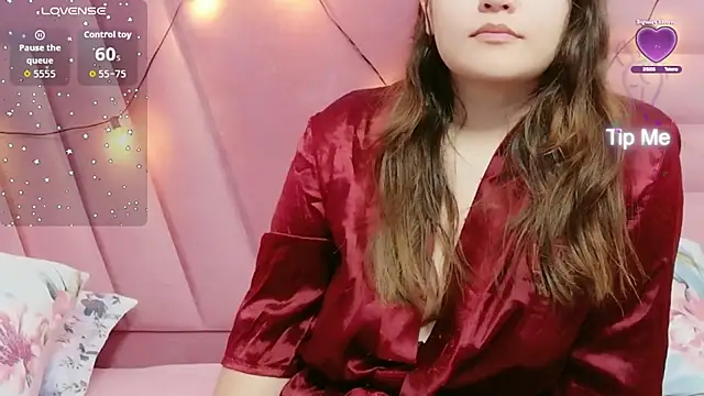 hornybarelylegalgirl online show from April 8, 2026, 12:27 pm