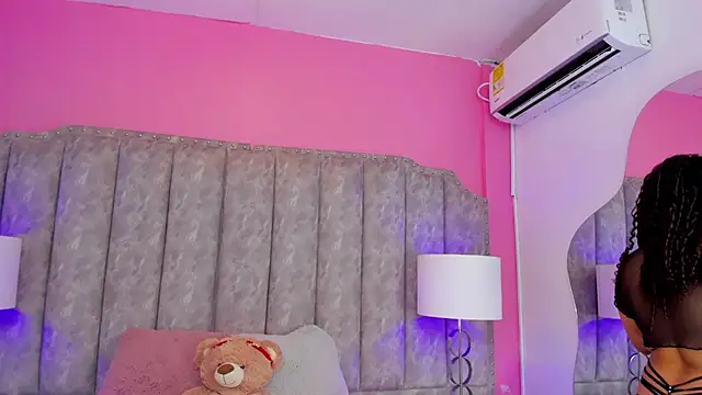 CoralHarmon online show from January 8, 2025, 2:03 pm