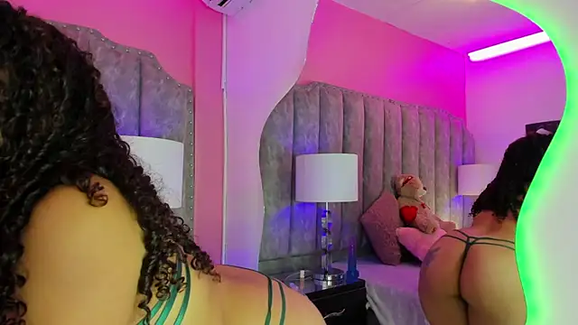 CoralHarmon online show from January 11, 2025, 1:11 pm