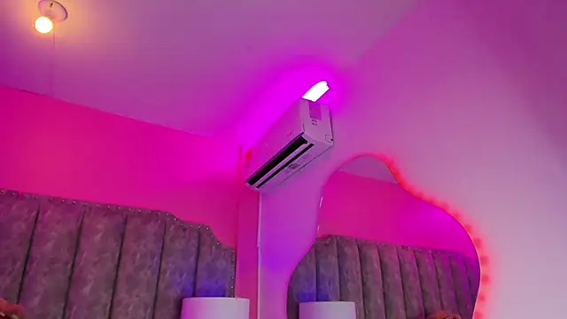 CoralHarmon online show from January 15, 2025, 1:31 pm