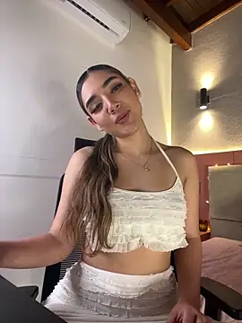 AniiRose online show from October 14, 2025, 1:28 am