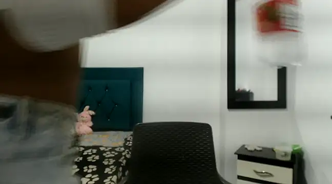 Snapshot of lucianadolll chatting on February 27, 2025, 9:32 am lucianadolll online show from February 27, 2025, 9:32 am