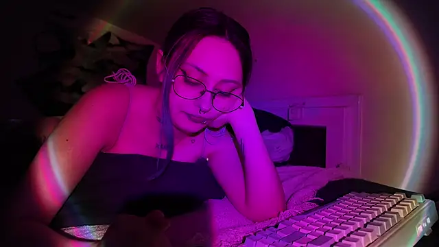 Snapshot of xannyinsoull chatting on June 8, 2026, 10:32 pm xannyinsoull online show from June 8, 2026, 10:32 pm