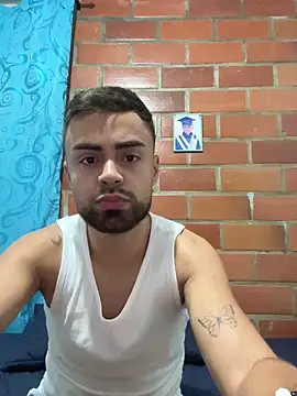 Snapshot of dickhorny_69 chatting on December 10, 2024, 5:07 am dickhorny 69 online show from December 10, 2024, 5:07 am