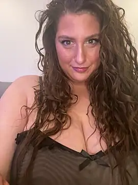 delinadelray online show from February 2, 2025, 1:02 am