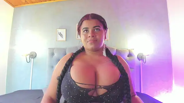 Snapshot of MeridaLane chatting on September 11, 2025, 7:03 pm MeridaLane online show from September 11, 2025, 7:03 pm