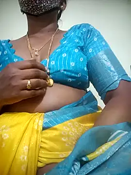 Snapshot of Telugu-mirchi chatting on November 3, 2025, 5:14 pm Telugu-mirchi online show from November 3, 2025, 5:14 pm