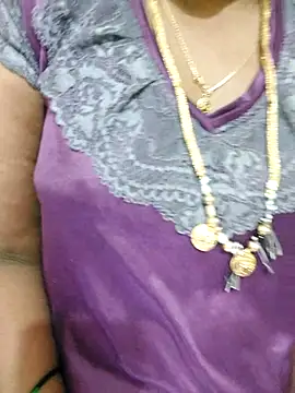 Snapshot of Telugu-mirchi chatting on November 16, 2025, 10:37 pm Telugu-mirchi online show from November 16, 2025, 10:37 pm