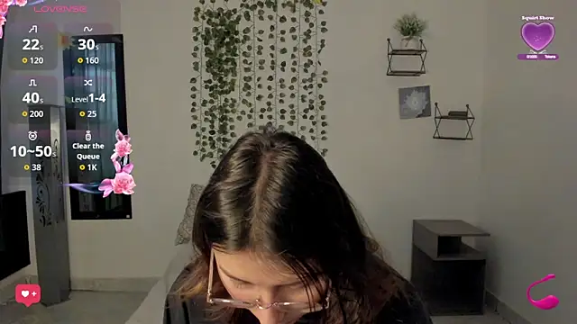 Snapshot of Noellesable chatting on September 22, 2025, 5:15 pm Noellesable online show from September 22, 2025, 5:15 pm