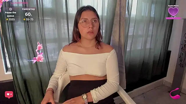 Snapshot of Noellesable chatting on September 23, 2025, 5:27 pm Noellesable online show from September 23, 2025, 5:27 pm