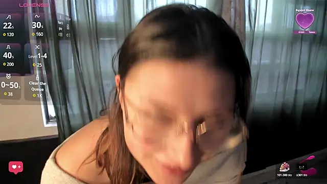 Snapshot of Noellesable chatting on October 28, 2025, 5:15 pm Noellesable online show from October 28, 2025, 5:15 pm