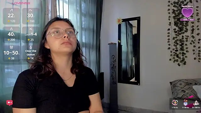 Snapshot of Noellesable chatting on October 30, 2025, 5:24 pm Noellesable online show from October 30, 2025, 5:24 pm