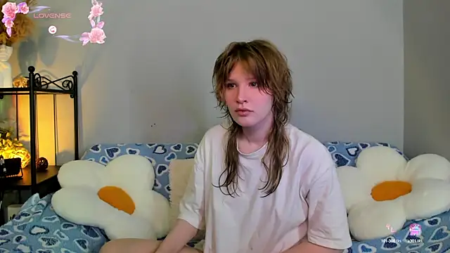 Snapshot of EvaStevs chatting on February 23, 2025, 6:45 pm EvaStevs online show from February 23, 2025, 6:45 pm