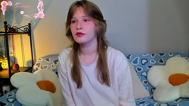 Snapshot of EvaStevs chatting on February 24, 2025, 10:03 pm EvaStevs online show from February 24, 2025, 10:03 pm