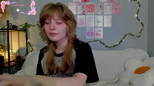 Snapshot of EvaStevs chatting on March 20, 2025, 9:56 pm EvaStevs online show from March 20, 2025, 9:56 pm