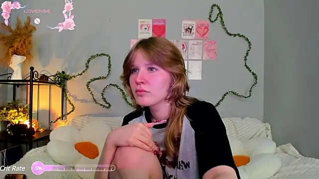 Snapshot of EvaStevs chatting on March 22, 2025, 9:42 pm EvaStevs online show from March 22, 2025, 9:42 pm