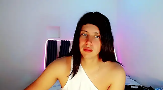 Snapshot of Oxana-Novikov chatting on December 1, 2024, 10:32 pm Oxana-Novikov online show from December 1, 2024, 10:32 pm