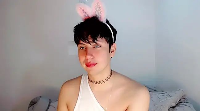 Snapshot of Oxana-Novikov chatting on December 20, 2024, 10:00 pm Oxana-Novikov online show from December 20, 2024, 10:00 pm