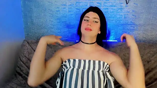 Snapshot of Oxana-Novikov chatting on March 11, 2026, 9:21 pm Oxana-Novikov online show from March 11, 2026, 9:21 pm
