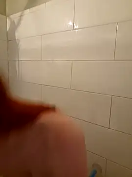 LilyFoxxx online show from April 1, 2026, 5:41 am