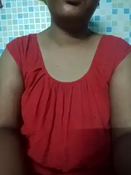 Snapshot of Super-Couple chatting on June 27, 2026, 6:35 pm Super-Couple online show from June 27, 2026, 6:35 pm