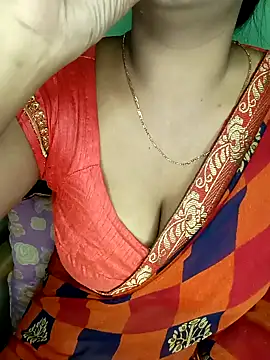 Snapshot of NOTY-LOVE-05 chatting on October 25, 2025, 3:07 pm NOTY-LOVE-05 online show from October 25, 2025, 3:07 pm