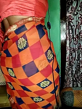 Snapshot of NOTY-LOVE-05 chatting on October 31, 2025, 3:46 pm NOTY-LOVE-05 online show from October 31, 2025, 3:46 pm