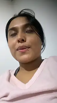 Snapshot of Sweet_xuee18 chatting on January 31, 2025, 2:58 am Sweet xuee18 online show from January 31, 2025, 2:58 am