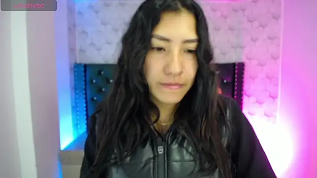 Snapshot of Sofi_hot_4m chatting on October 9, 2025, 5:22 pm Sofi hot 4m online show from October 9, 2025, 5:22 pm