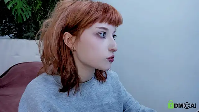 ElizaNik  online show from November 29, 2025, 9:40 pm