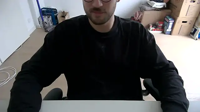 taallguyy 196 online show from February 12, 2026, 2:56 pm