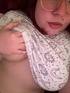Snapshot of SoshyBaby chatting on February 17, 2025, 12:59 pm SoshyBaby online show from February 17, 2025, 12:59 pm