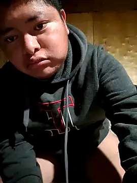 Snapshot of Carlosfkf chatting on October 27, 2025, 1:42 am Carlosfkf online show from October 27, 2025, 1:42 am