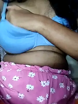 Snapshot of Shivani_Tivari chatting on March 2, 2025, 7:02 pm Shivani Tivari online show from March 2, 2025, 7:02 pm