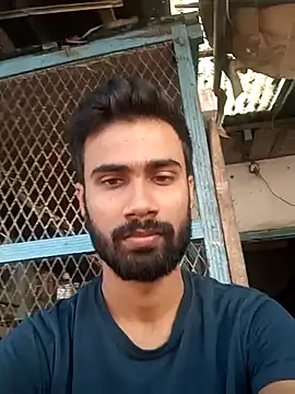 Snapshot of Skinny_Bigass_23 chatting on November 15, 2025, 9:17 am Skinny Bigass 23 online show from November 15, 2025, 9:17 am