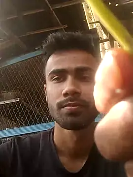 Snapshot of Skinny_Bigass_23 chatting on November 30, 2025, 7:34 am Skinny Bigass 23 online show from November 30, 2025, 7:34 am