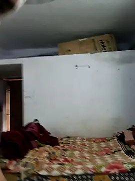 Snapshot of hot_wife_35 chatting on February 4, 2026, 2:50 am hot wife 35 online show from February 4, 2026, 2:50 am