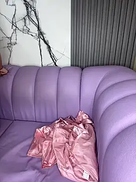 Aaliyah Salma online show from April 14, 2026, 7:31 pm