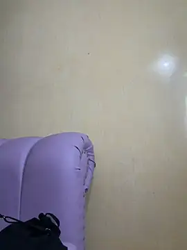 Aaliyah Salma online show from July 21, 2026, 8:33 pm