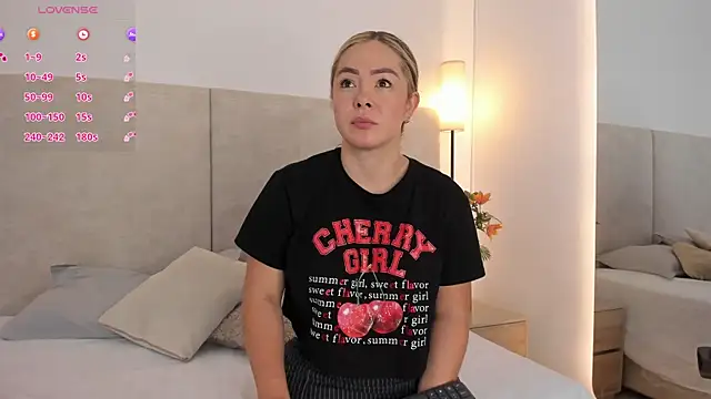 Saori newman online show from November 11, 2025, 12:05 pm