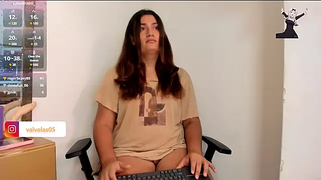 Snapshot of Valery_Maravilla_ chatting on December 8, 2024, 10:47 pm Valery Maravilla online show from December 8, 2024, 10:47 pm