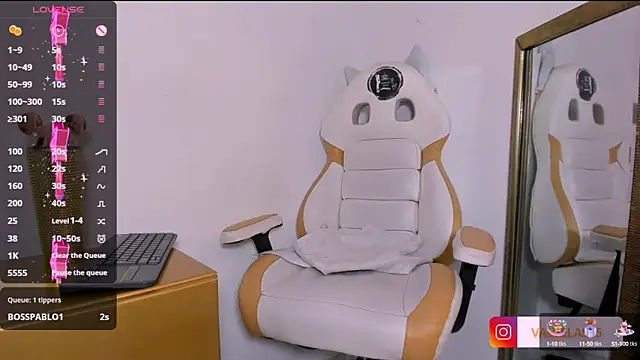 Snapshot of Valery_Maravilla_ chatting on March 14, 2025, 10:07 am Valery Maravilla online show from March 14, 2025, 10:07 am