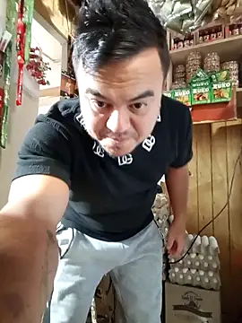 Snapshot of TheBriiaand30 chatting on October 17, 2025, 3:14 pm TheBriiaand30 online show from October 17, 2025, 3:14 pm