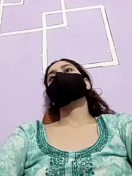 magicmoment00786 online show from October 31, 2025, 7:09 am