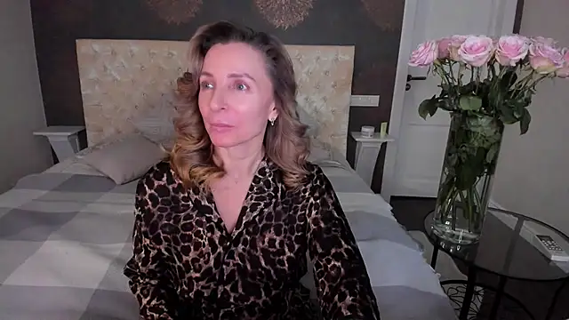 AllisonWilliams online show from December 3, 2025, 6:06 pm