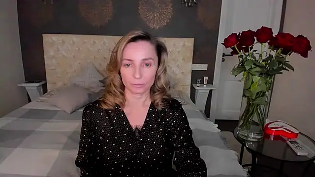 Snapshot of AllisonWilliams chatting on February 20, 2026, 4:18 pm AllisonWilliams online show from February 20, 2026, 4:18 pm