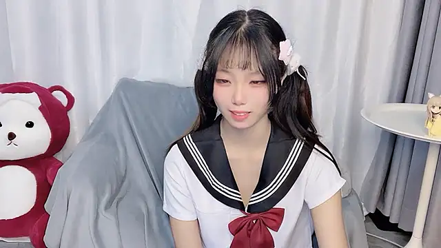 Snapshot of Z-long chatting on October 29, 2025, 7:43 am Z-long online show from October 29, 2025, 7:43 am