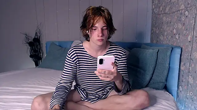 Snapshot of iwillfall chatting on September 20, 2025, 8:26 am iwillfall online show from September 20, 2025, 8:26 am