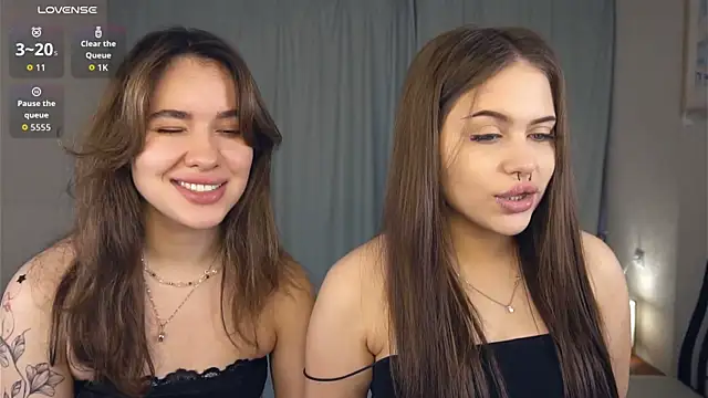 Snapshot of TateDevon chatting on November 13, 2025, 6:34 am TateDevon online show from November 13, 2025, 6:34 am